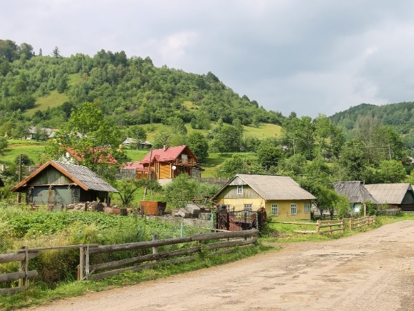 Khu vực nông thôn, ngoại thành nên cân nhắc sử dụng ổn áp dải rộng